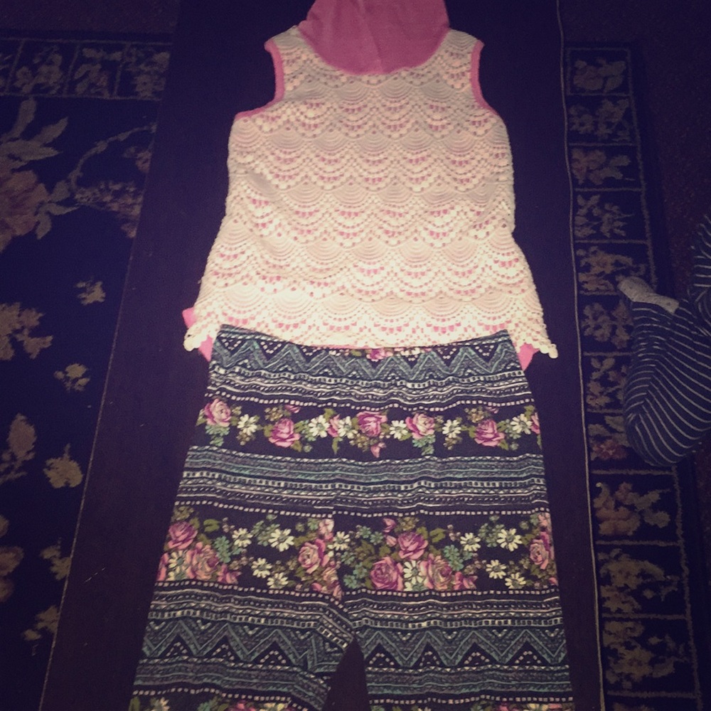 Hey I’m selling a set outfit go check it out
